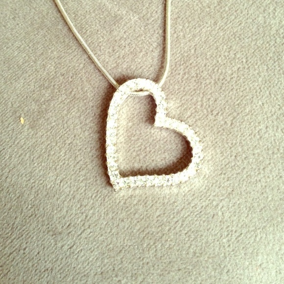 Silver Hanging Heart Necklace - Picture 1 of 3